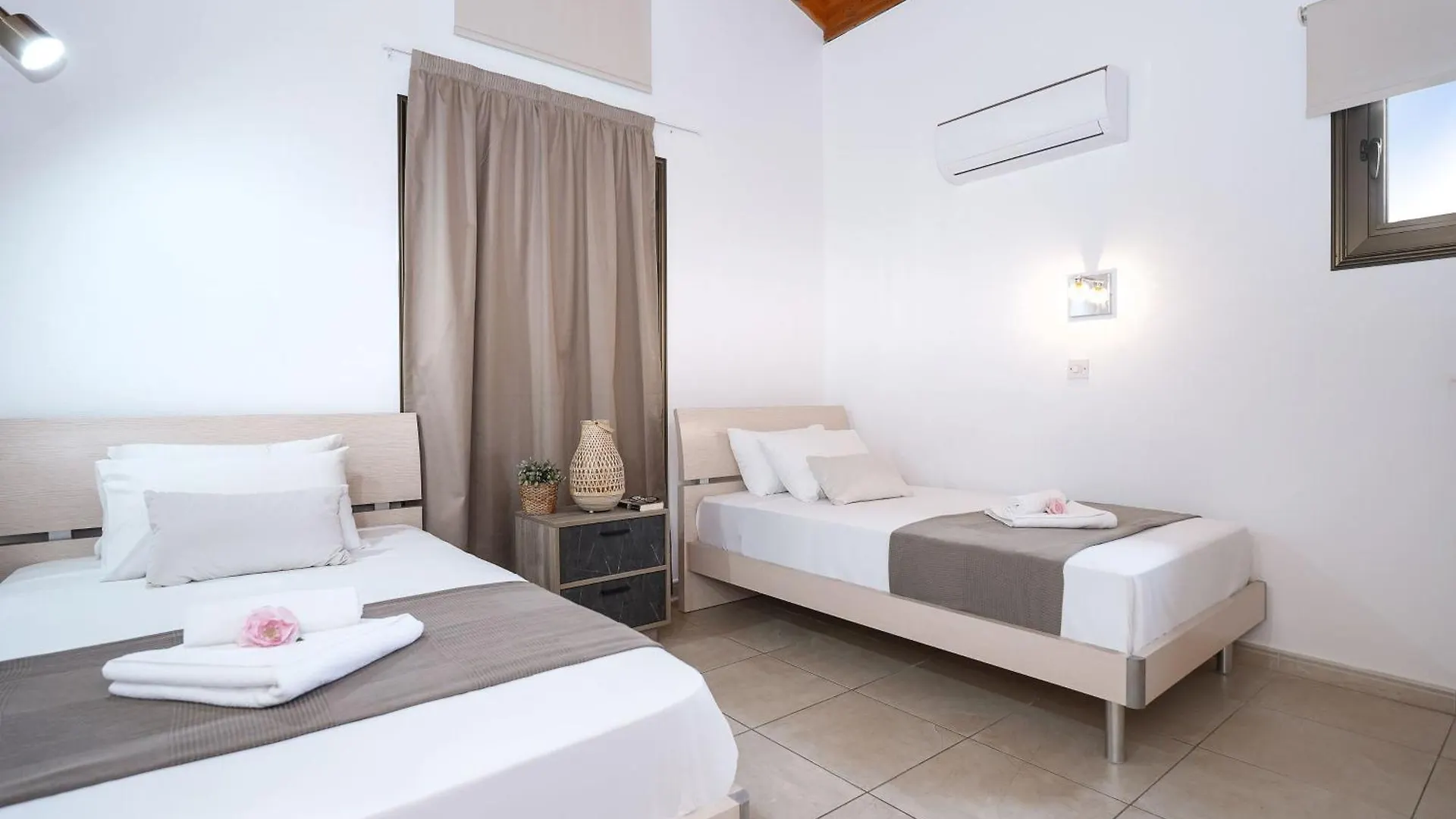Villa Anthia - 2Bed With Large Pool Ayia Napa