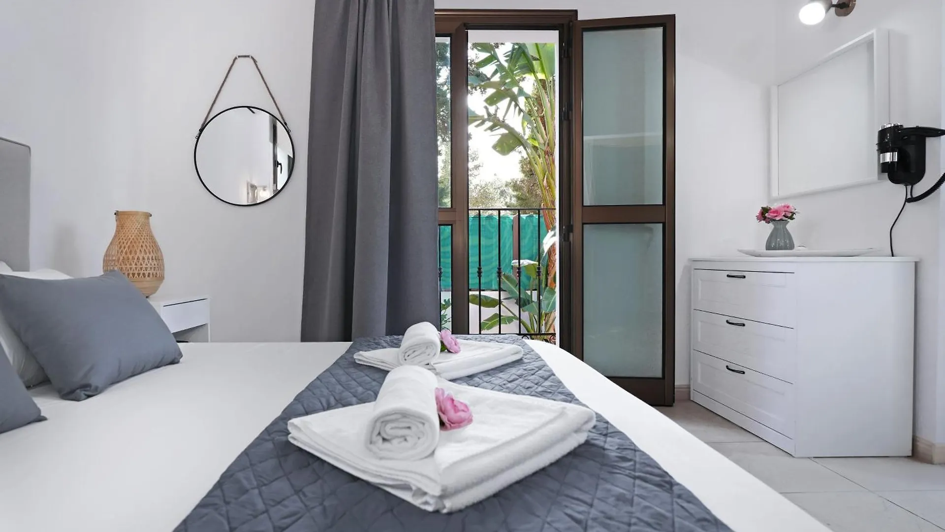Villa Anthia - 2Bed With Large Pool Ayia Napa 0*,  Cyprus