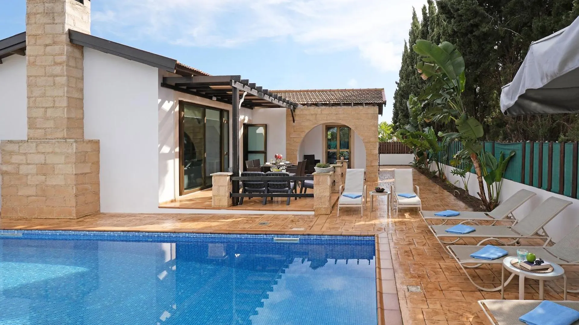 Villa Anthia - 2Bed With Large Pool 아이아 나파 펜션